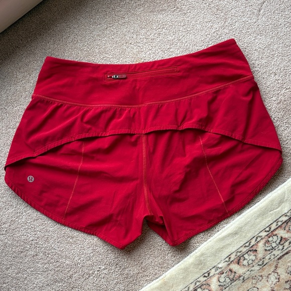 Lululemon Speed-Up Shorts - Picture 2 of 4